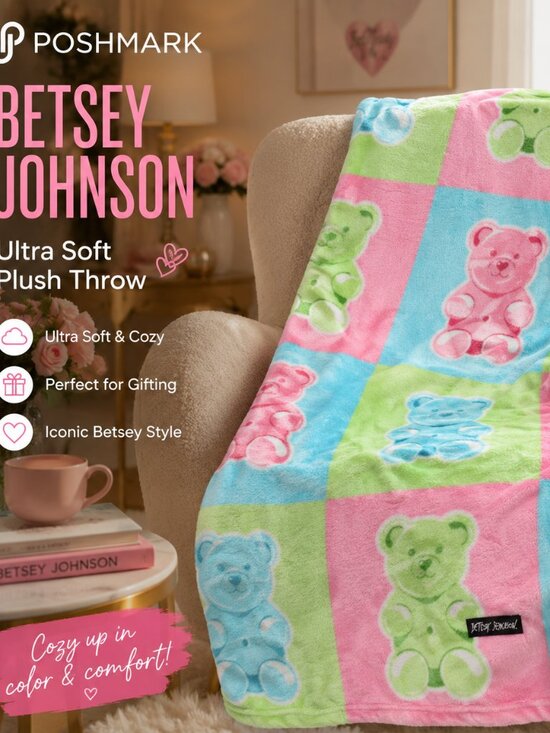 Betsey Johnson Other - 🌈 Betsey Johnson Plush Teddy Bear Throw Blanket